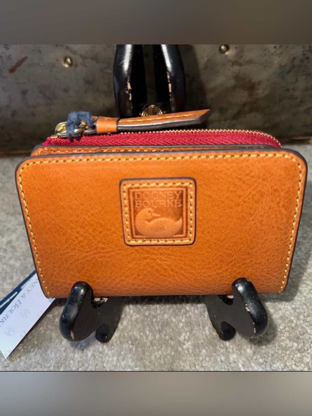 NWT Dooney & Bourke Florentine Wallet in natural